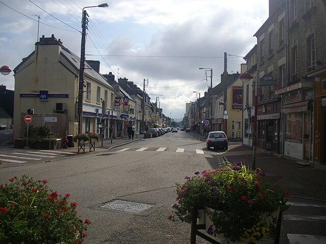 Cherbourg Équeurdreville - Immobilier - CENTURY 21 Hervé Regnault - Rue Gambetta, dite rue principale