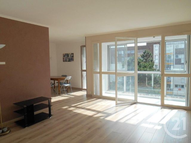Appartement F4 à vendre - 4 pièces - 73.3 m2 - CHERBOURG EN COTENTIN - 50 - BASSE-NORMANDIE - Century 21 Hervé Regnault