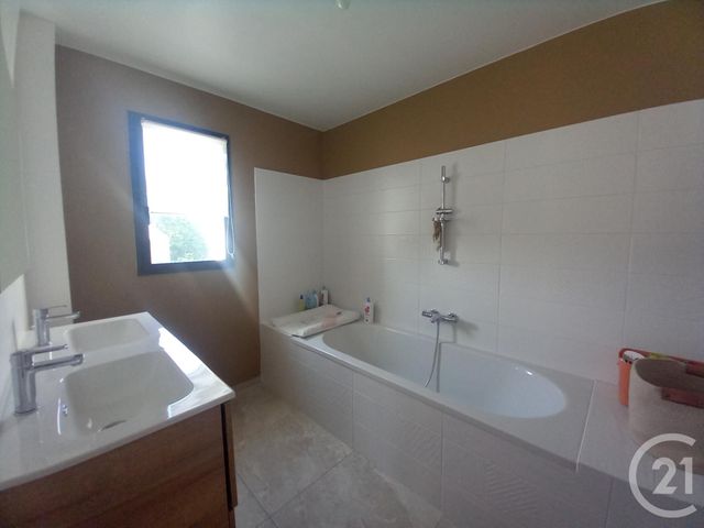 Afficher la photo en grand maison à vendre - 5 pièces - 136.9 m2 - RAUVILLE LA BIGOT - 50 - BASSE-NORMANDIE - Century 21 Hervé Regnault