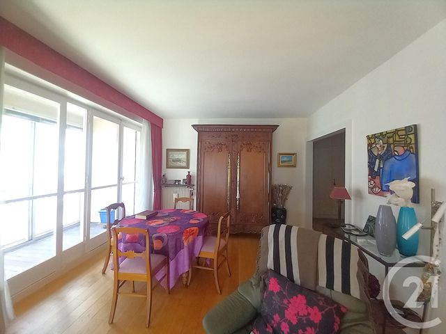 Appartement F5 à vendre - 5 pièces - 101.39 m2 - CHERBOURG EN COTENTIN - 50 - BASSE-NORMANDIE - Century 21 Hervé Regnault
