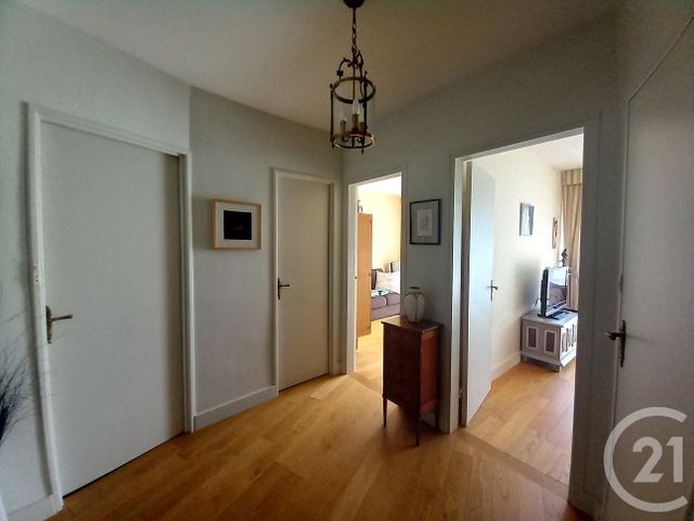 Appartement F5 à vendre - 5 pièces - 101.39 m2 - CHERBOURG EN COTENTIN - 50 - BASSE-NORMANDIE - Century 21 Hervé Regnault