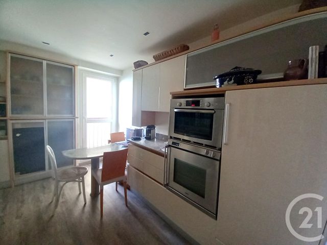 Appartement F5 à vendre - 5 pièces - 101.39 m2 - CHERBOURG EN COTENTIN - 50 - BASSE-NORMANDIE - Century 21 Hervé Regnault